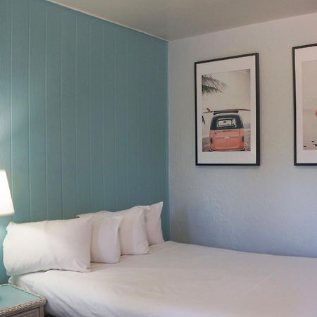 Ocean Holiday Motel Дейтона-Бич Экстерьер фото