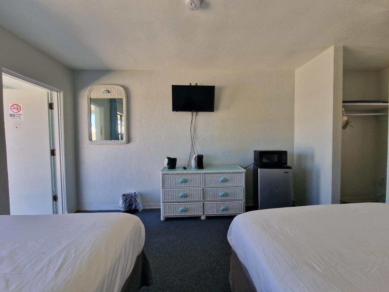 Ocean Holiday Motel Дейтона-Бич Экстерьер фото